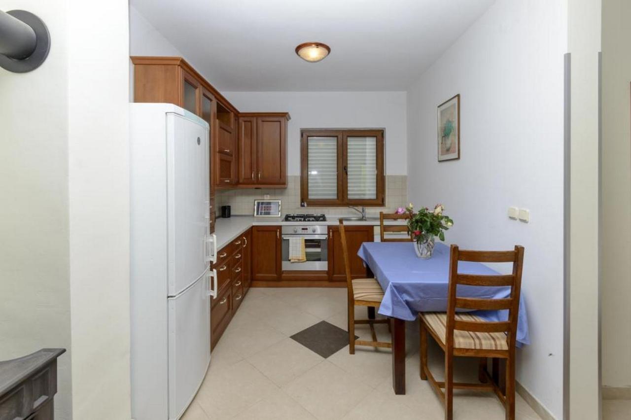 Apartment Petar Vitaljina Exterior foto